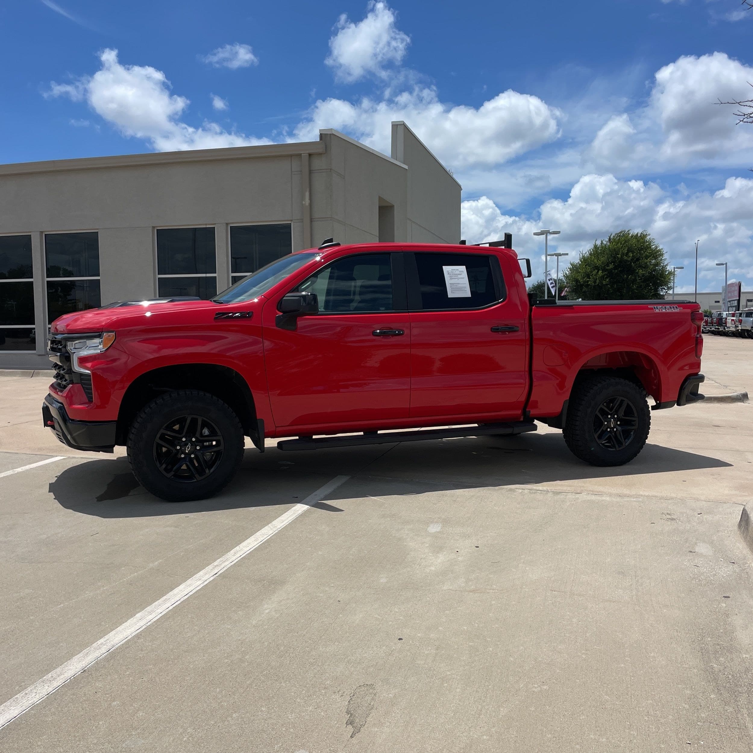 2024 Chevrolet Silverado 1500 LT Trail Boss photo 1