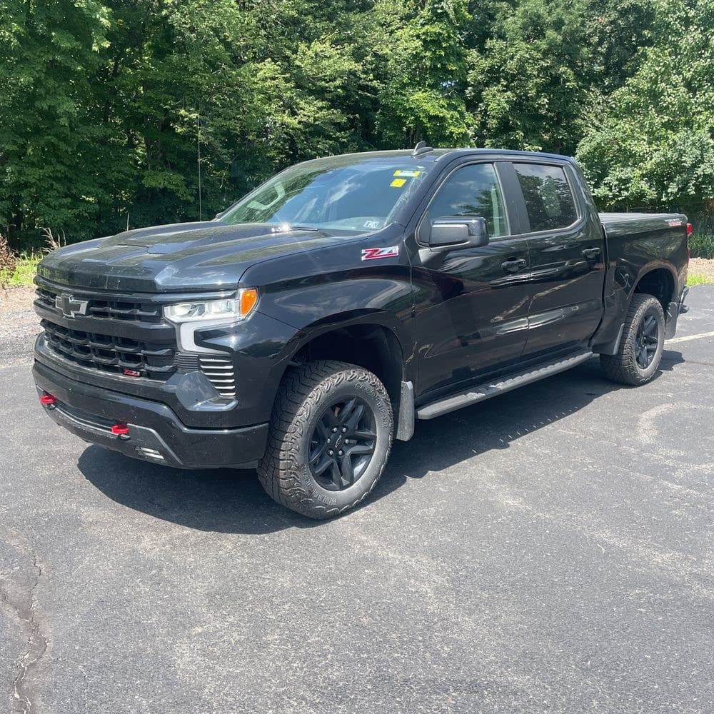 2024 Chevrolet Silverado 1500 Trail Boss - LT photo 1