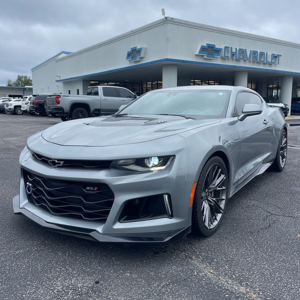 2023 Chevrolet Camaro ZL1 photo 1