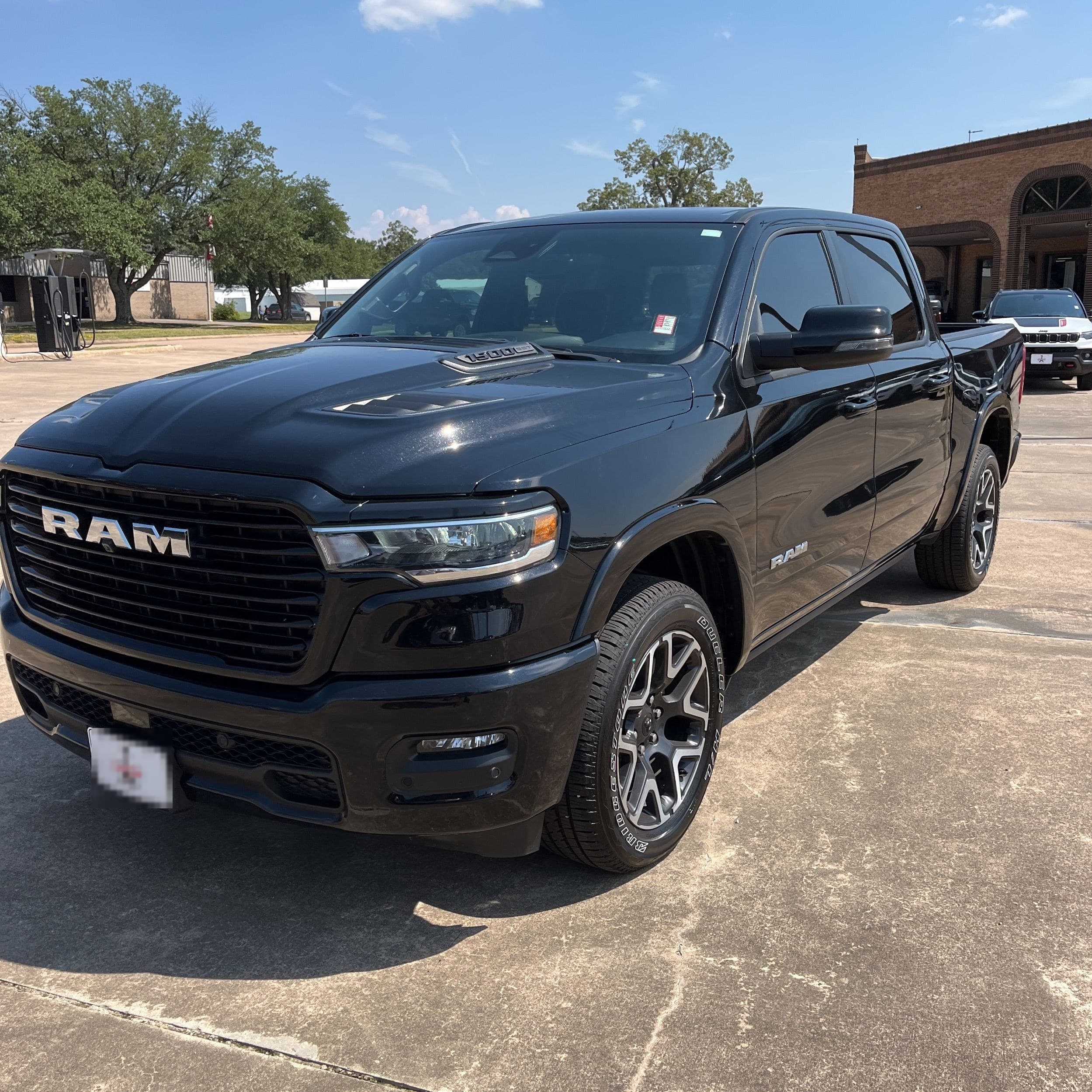 2025 Ram 1500 Laramie photo 1