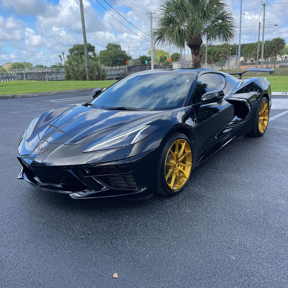 2024 Chevrolet Corvette Stingray photo 1