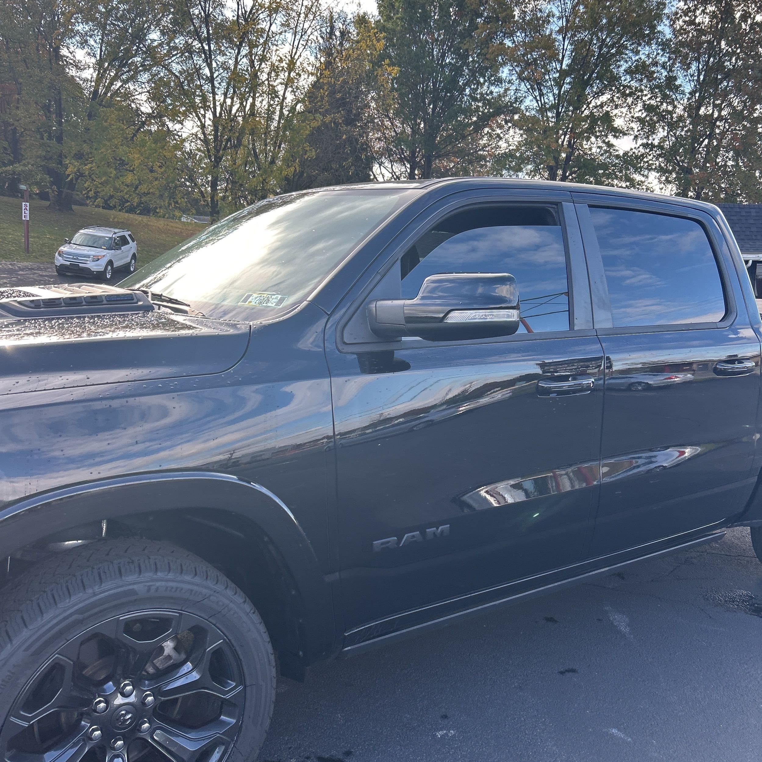 2022 Ram 1500 Limited photo 1