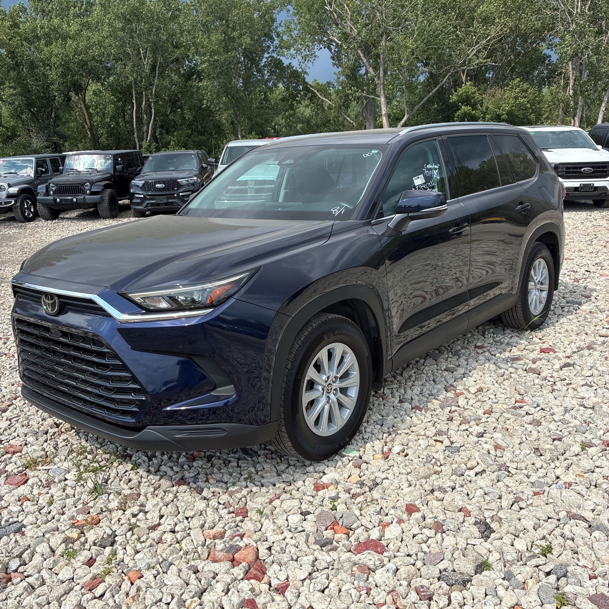 2024 Toyota Grand Highlander 15 Series photo 1