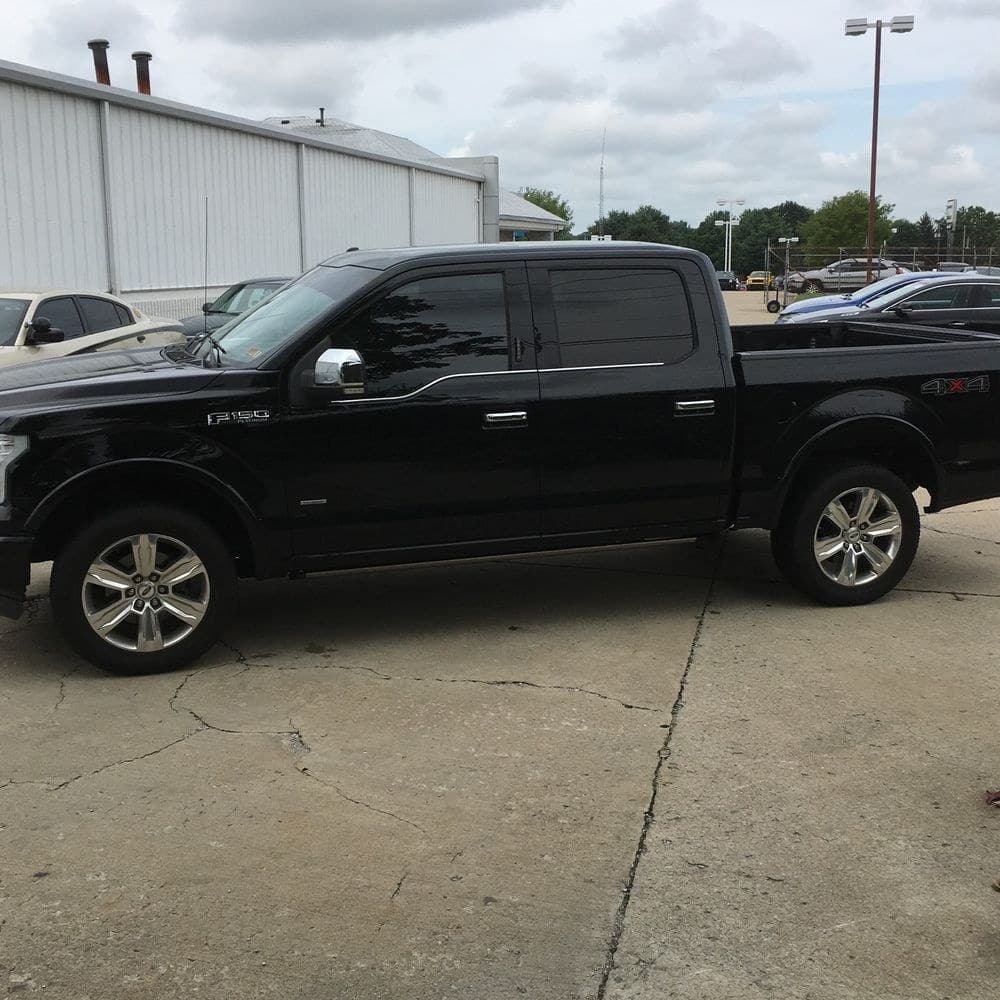 2016 Ford F150 Platinum photo 1