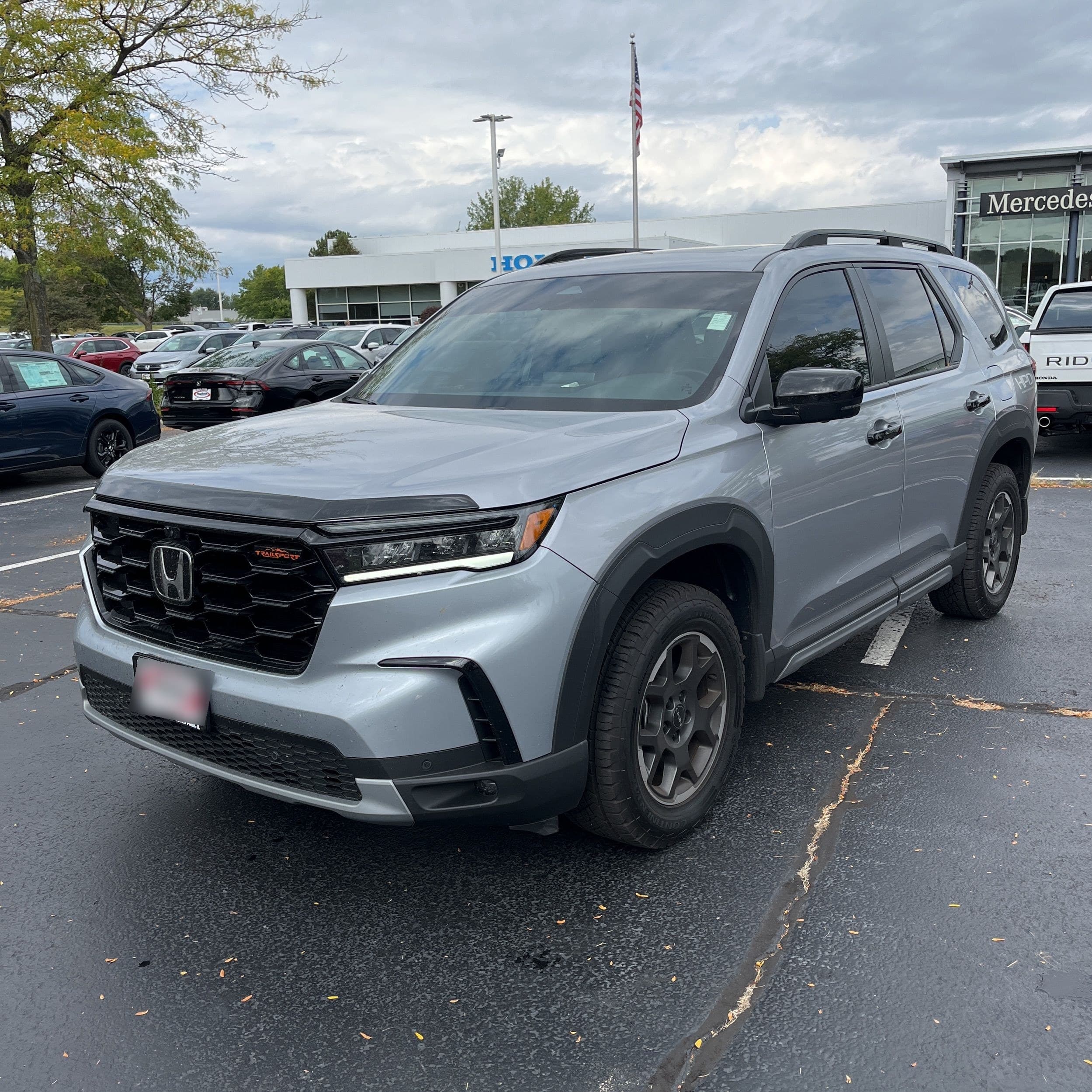 2024 Honda Pilot TrailSport photo 1