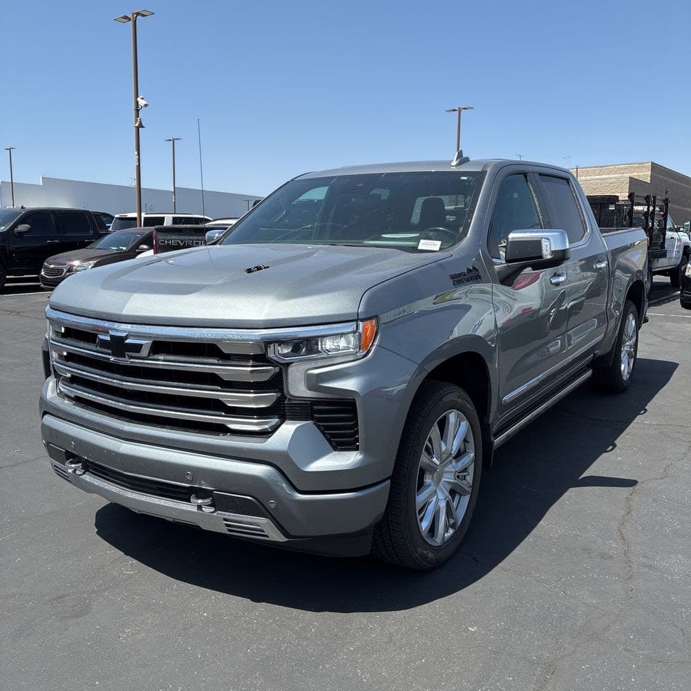 2023 Chevrolet Silverado 1500 High Country photo 1