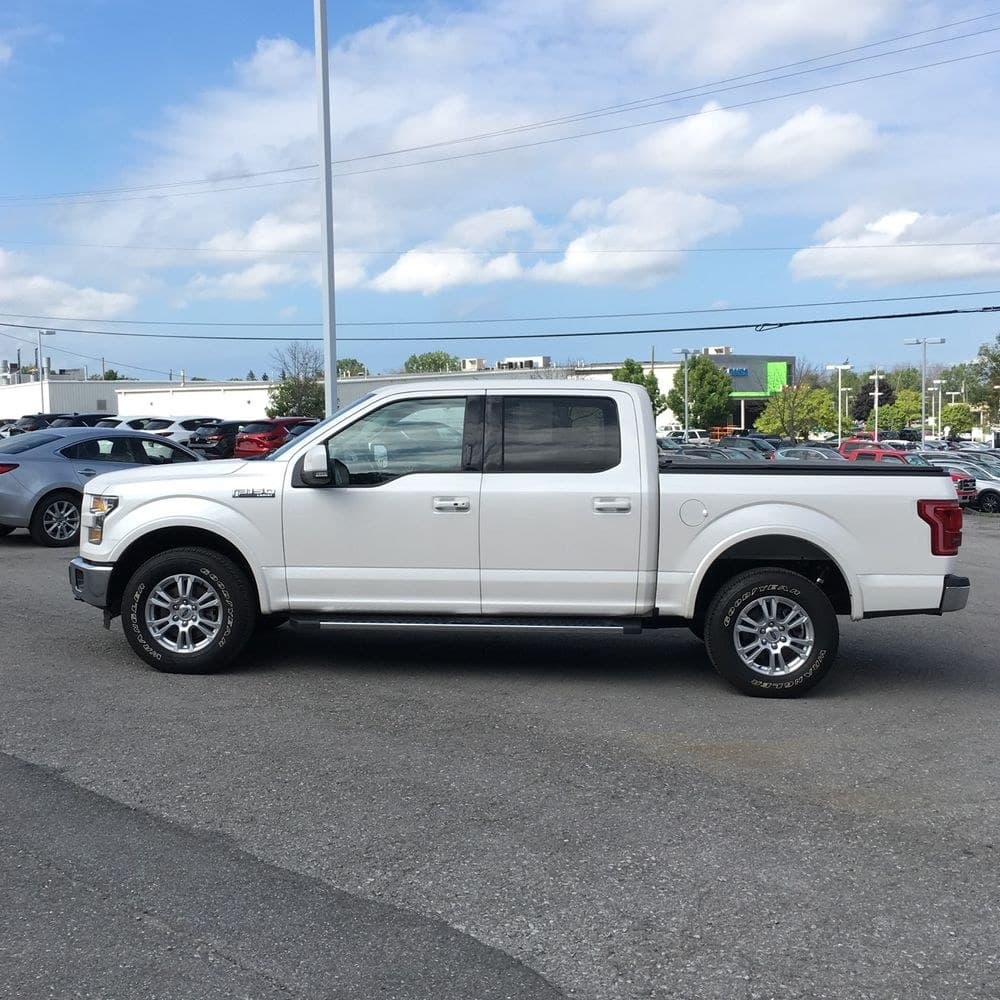 2015 Ford F150 Lariat photo 1