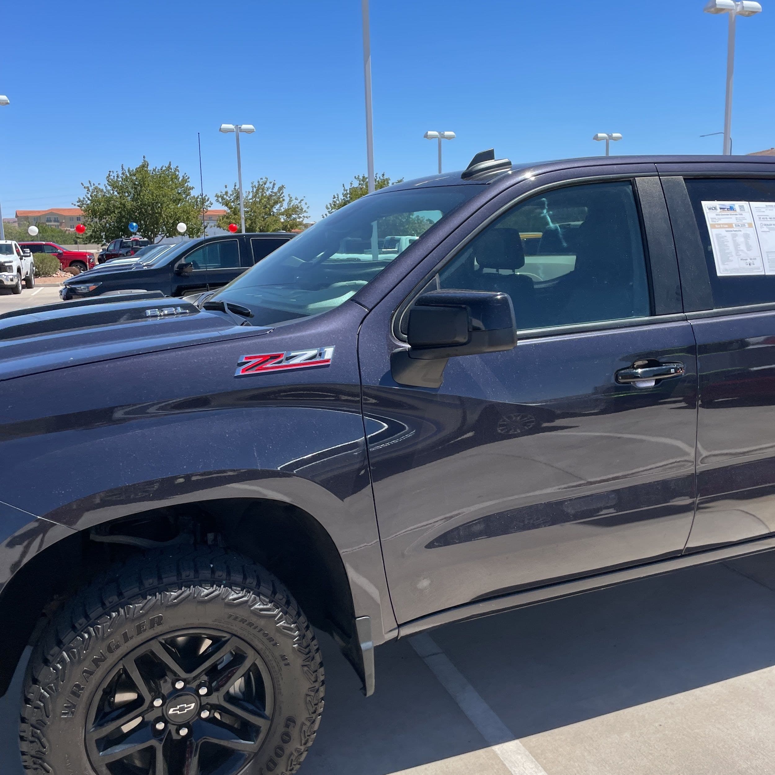 2023 Chevrolet Silverado 1500 LT Trail Boss photo 1